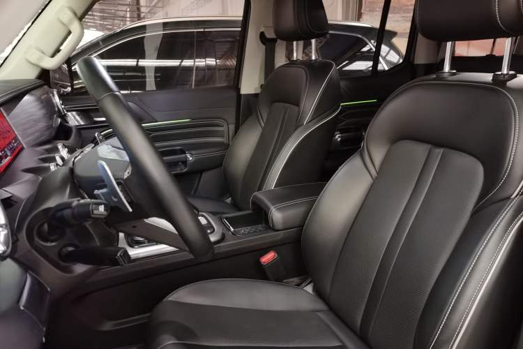 Used Tank 300 2023 City Edition 2.0T—Stylish as Ever
