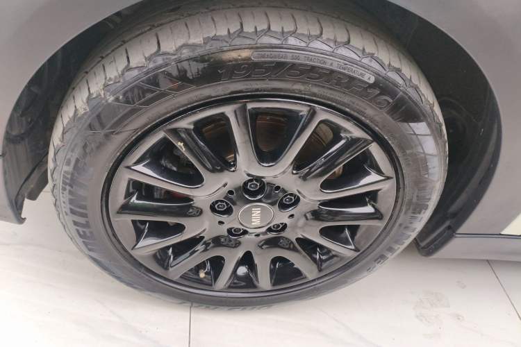 Used  MINI 2015 1.5T COOPER Fun Five-Door Edition