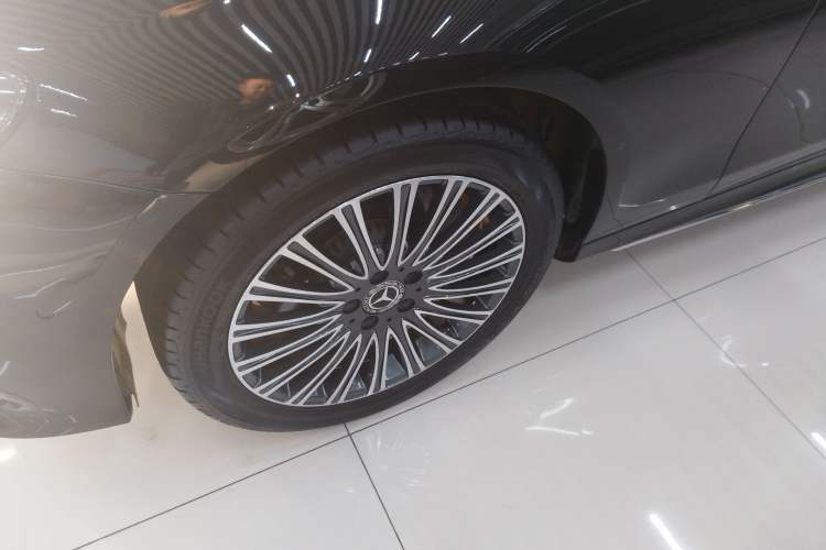 Used Mercedes-Benz E-Class 2019 E 300 L Sport Luxury Edition