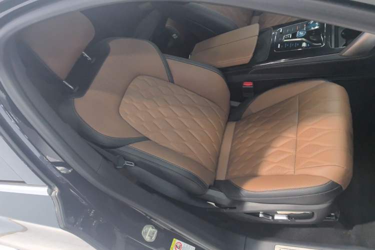 Used BYD Tang New Energy 2021 DM-i 112KM Prestige Model
