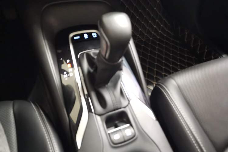 Used Toyota Levin 2019 185T CVT Luxury Edition China VI Standard
