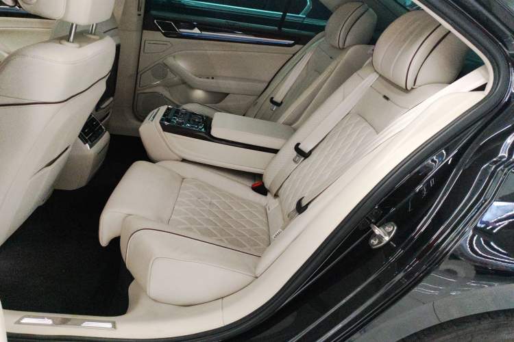 Used Volkswagen Phideon 2016 480 V6 4x4 Executive Flagship Edition