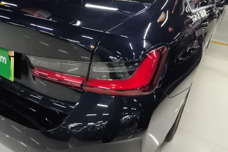 Used BMW i3 2022 eDrive 35 L
