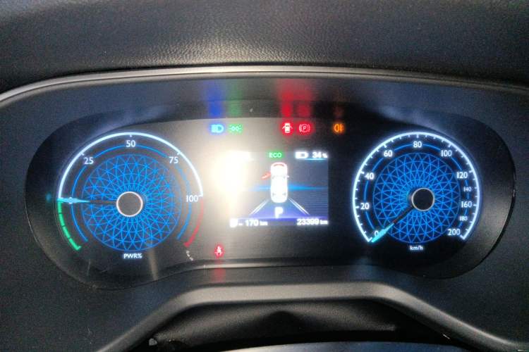 Used Hongqi E-QM5 2023 Base Travel Edition
