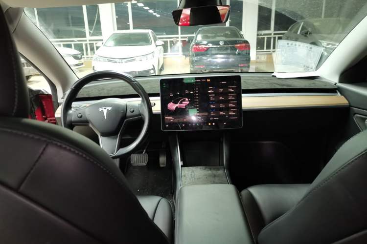 Used Tesla Model 3 2019 Long-Range All-Wheel-Drive Version
