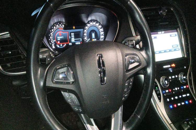 Used Lincoln MKX 2017 2.0T Four-Wheel Drive Zunya Edition