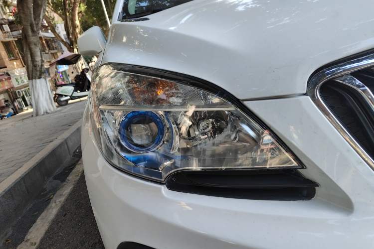 Used Buick Encore 2015 1.4T Automatic Two-Wheel Drive Urban Leading Model
