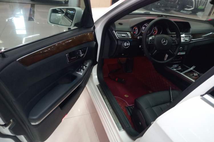 Used Mercedes-Benz E-Class 2015 Revised E 260 L
