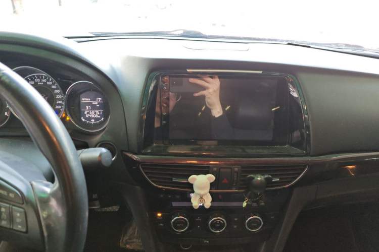 Used Mazda Atenza 2014 2.0L Blue Sky Luxury Edition
