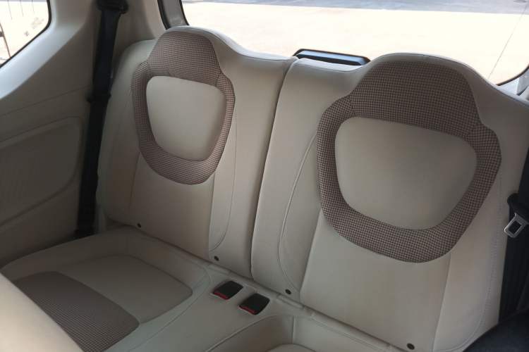 Used Wuling Hongguang MINIEV 2024 3rd Generation 215km Advanced Version
