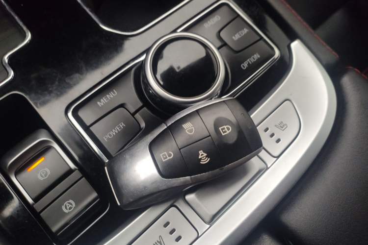 Used  BJ40 2021 2.3T Automatic Four-Wheel Drive Blade Hero Edition Supreme Version
