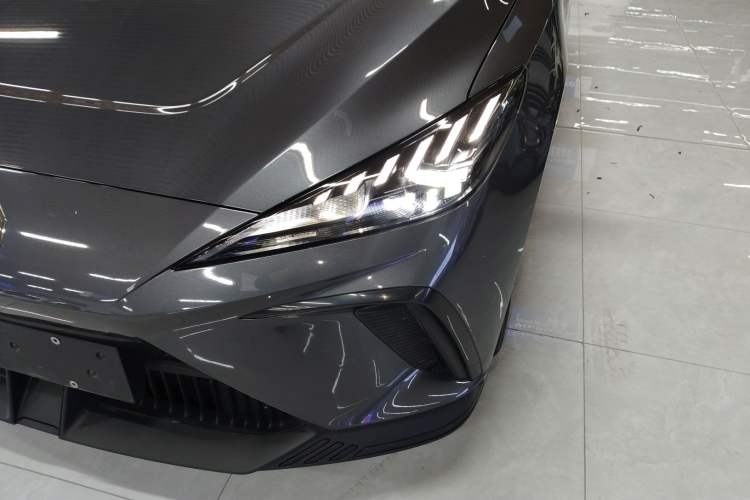 Used MG 4 EV 2023 415 km Range Sea-Faring Champion Edition
