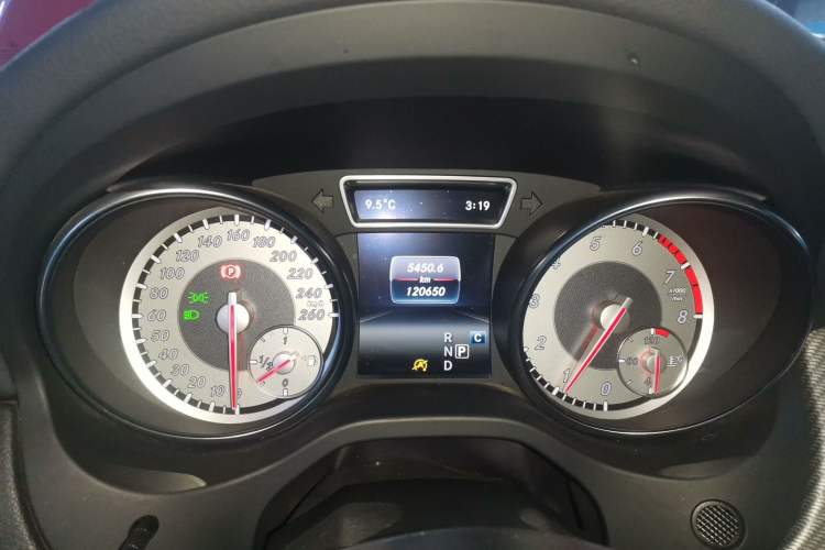 Used Mercedes-Benz GLA 2016 GLA 200 Fashion Model