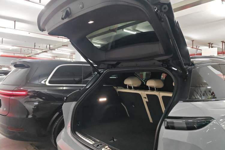 Used Nio ES6 2024 75 kWh
