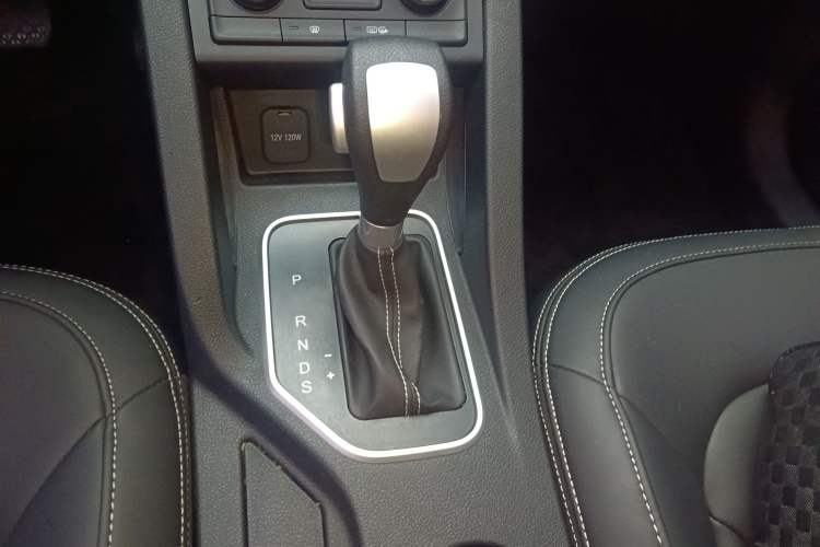 Used Bestune X40 2018 Internet Celebrity Edition 1.6L Automatic Luxury Version
