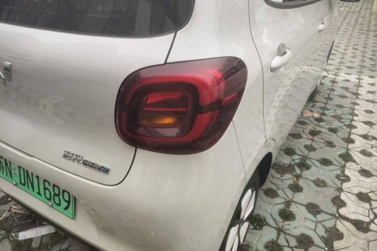 Used Wuling Hongguang MINIEV 2025 Four-Door Version Advanced Edition
