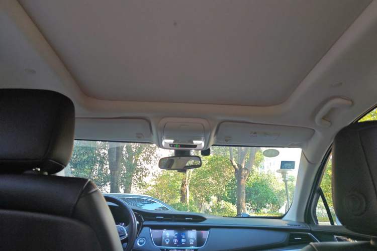 Used Cadillac XT5 2018 25T Luxury Model