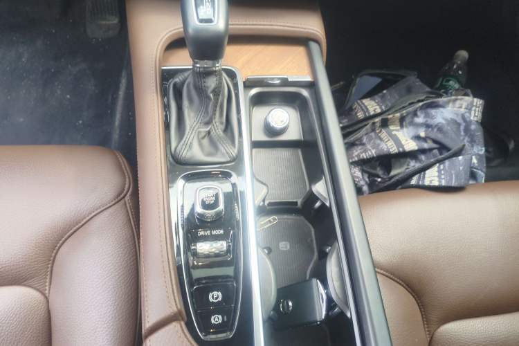 Used Volvo S90 2020 T5 Zhiyi Luxury Edition