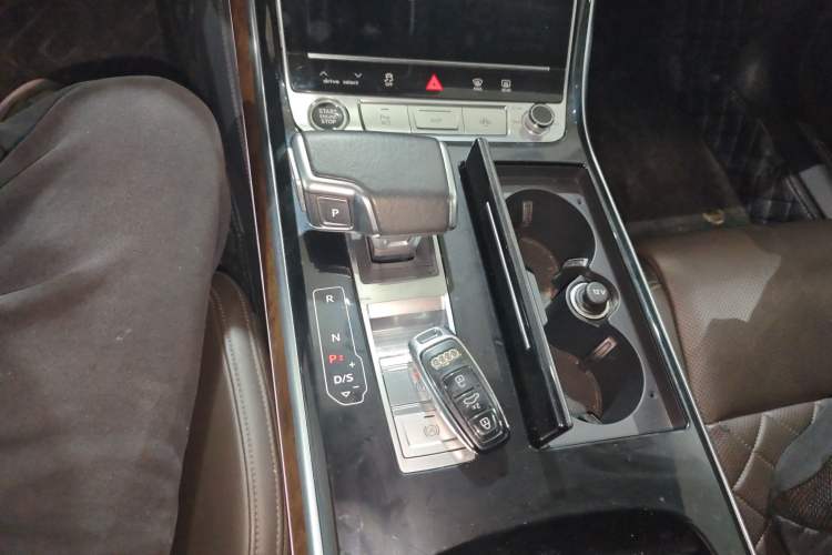 Used Audi A8 2021 A8L 55 TFSI quattro Luxury Model
