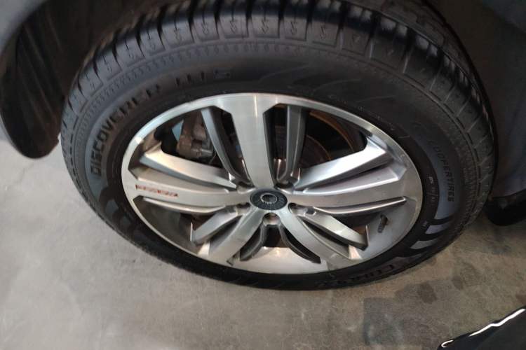 Used Haval H6 2017 Red Label 2.0T Automatic Two-Wheel Drive ZhiShang Model