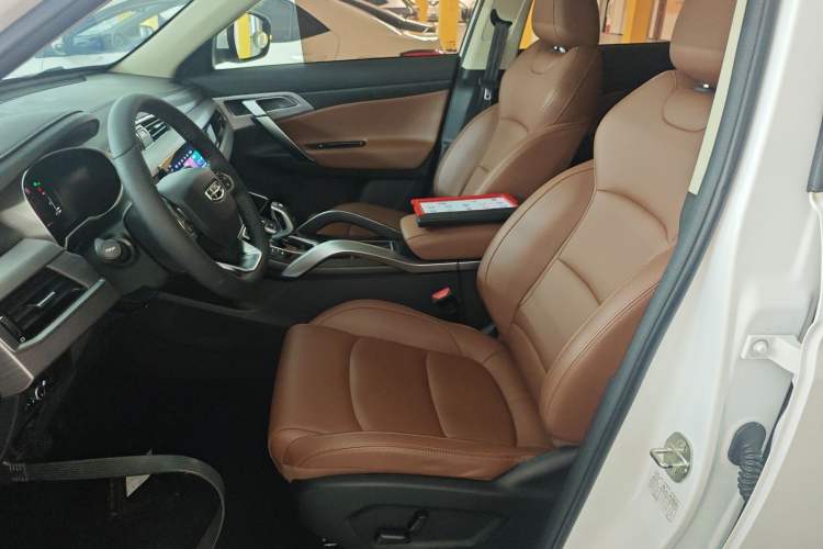 Used Geely Auto Emgrand X7 Sport 2021 Million Edition 1.8TD DCT Two-Wheel Drive Luxury Model
