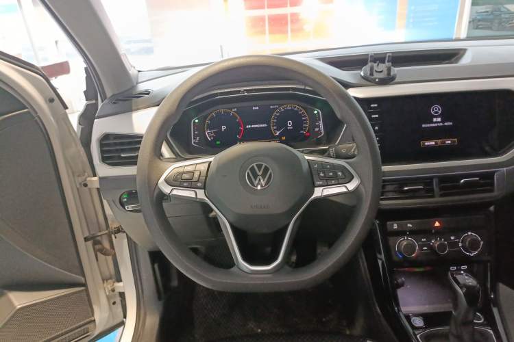 Used Volkswagen Tacqua 2023 200TSI DSG Joy-Connect Edition