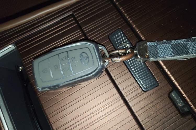 Used Toyota Sienna 2023 2.5L Hybrid Comfort Edition