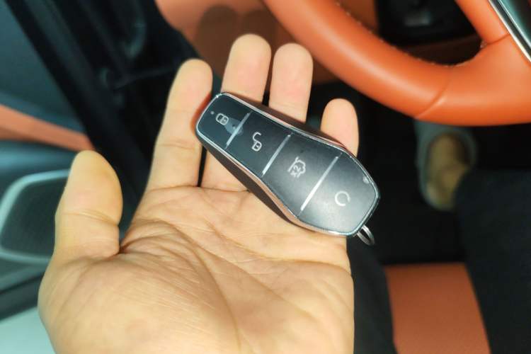 Used BYD Tang L 2025 EV 600KM All-Wheel-Drive LiDAR Flagship Model
