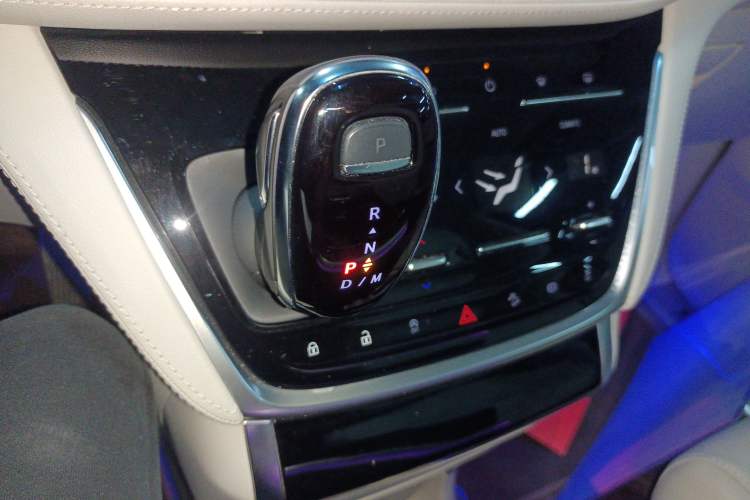 Used Buick GL8 2023 ES Lu Zun Comfort Model
