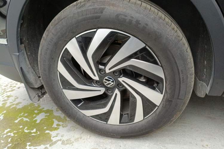 Used Volkswagen Tiguan L 