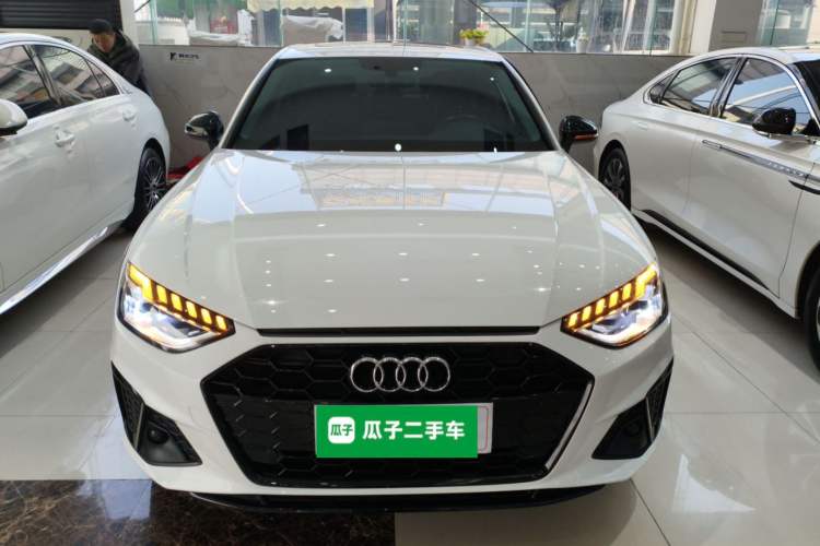 Used Audi A4L 2022 40 TFSI Luxury Dynamic Model