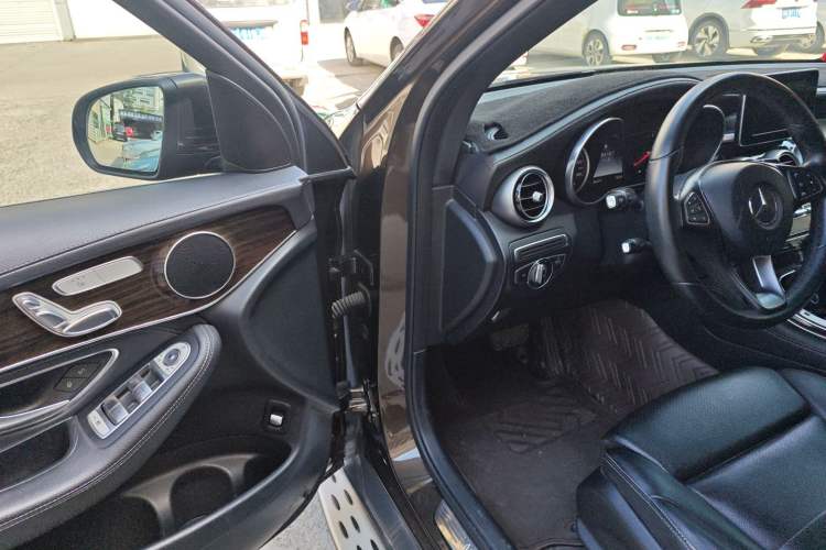 Used Mercedes-Benz GLC 2016 GLC 260 4MATIC Dynamic Edition
