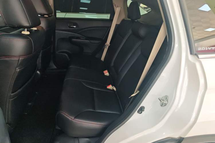 Used Honda CR-V 2016 2.0L two-wheel drive Urban Edition
