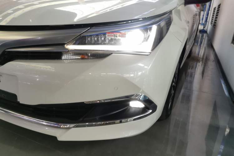 Used Toyota Corolla 2017 Revised Dual-Engine 1.8L E-CVT Elite Edition