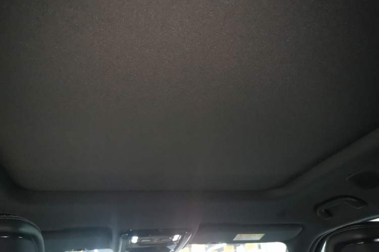 Used  Leopard 5 2023 Navigator Edition
