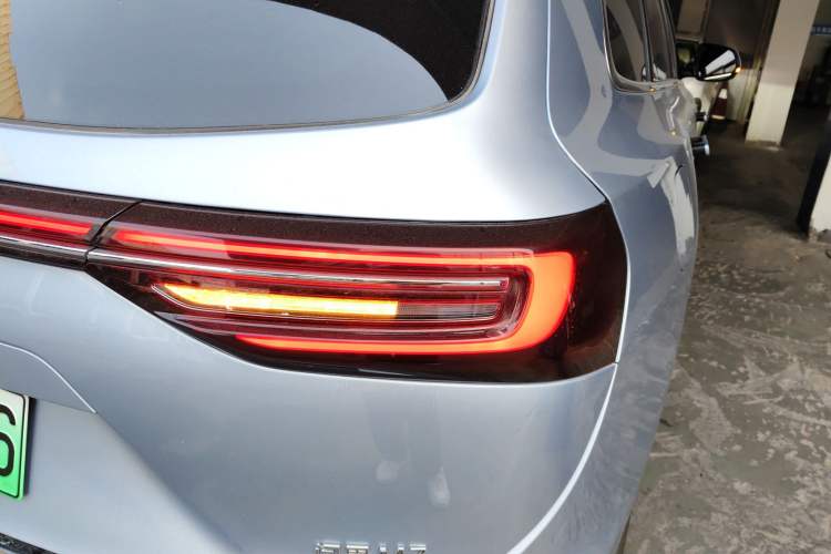 Used Hima AITO M7 2024 1.5T Rear-Drive Plus Version 5 Seats
