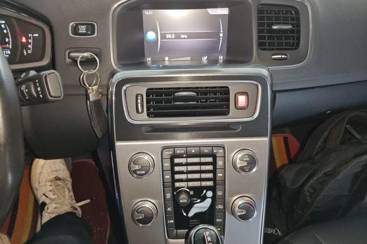 Used Volvo S60 2019 S60L T5 Smart Range Edition
