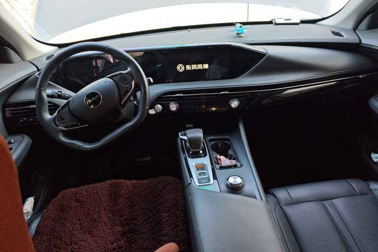 Used Dongfeng Aeolus Huge 2022 Mach Dual-Motor 1.5T MHD Dare-to-Dream Edition