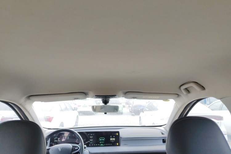 Used NETA U 2023 NETA U-Ⅱ 400 U Show Edition – Lithium Iron Phosphate