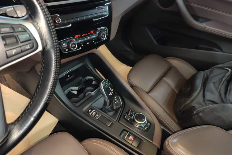 Used BMW X1 2020 sDrive25Li Leading Model
