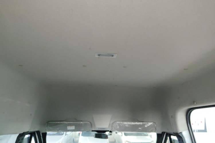 Used JMC Fushun 2022 2.0T Manual Multi-Function Passenger Vehicle Mid-Range High Roof 6-7 Seats
