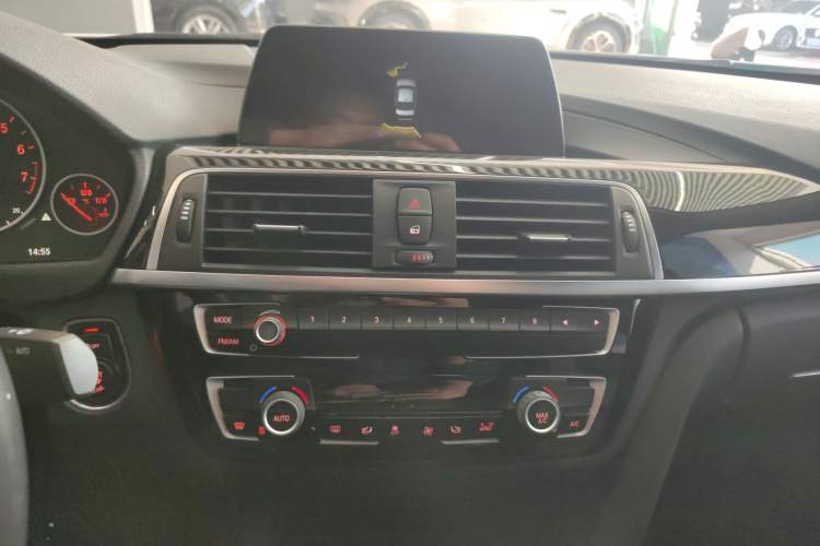 Used BMW 3 Series 2018 320Li Fashion Model
