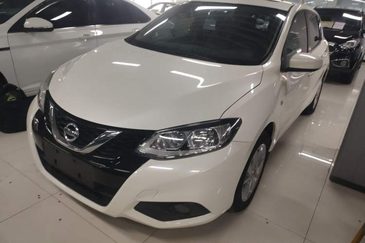 Used Nissan Tiida 2016 1.6L CVT Cool Dynamic Edition