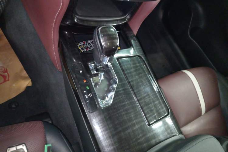 Used Toyota Crown 2017 2.0T Sport Edition
