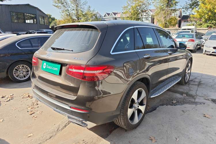 Used Mercedes-Benz GLC 2016 GLC 300 4MATIC Luxury Model
