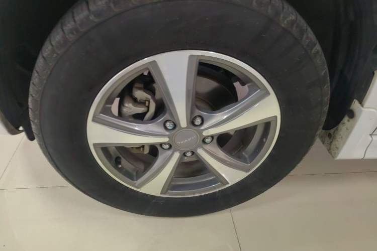 Used Haval H6 2016 Upgraded Model 1.5T Manual Two-Wheel Drive Urban Version
