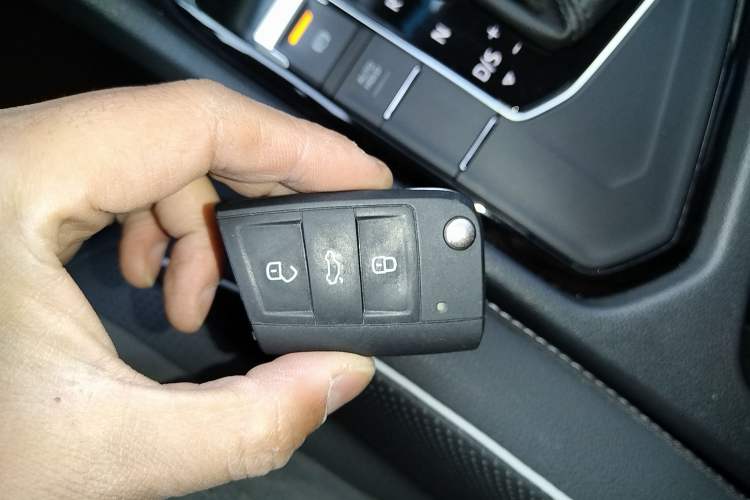 Used Volkswagen Tiguan L 2024 300TSI Automatic Two-Wheel Drive Smart Edition
