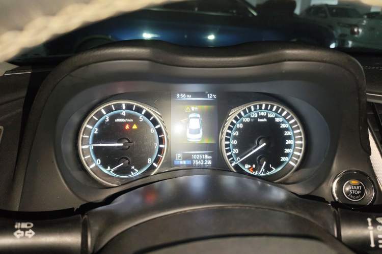 Used Infiniti Q50L 2018 2.0T Enjoyment Version China VI Standard
