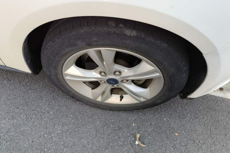 Used Ford Focus 2018 Hatchback Classic 1.6L Automatic Comfort Plus SmartDrive Edition
