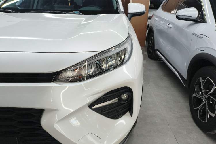 Used Toyota Wildlander 2022 Updated Version 2.0L CVT Two-Wheel Drive Leading Edition
